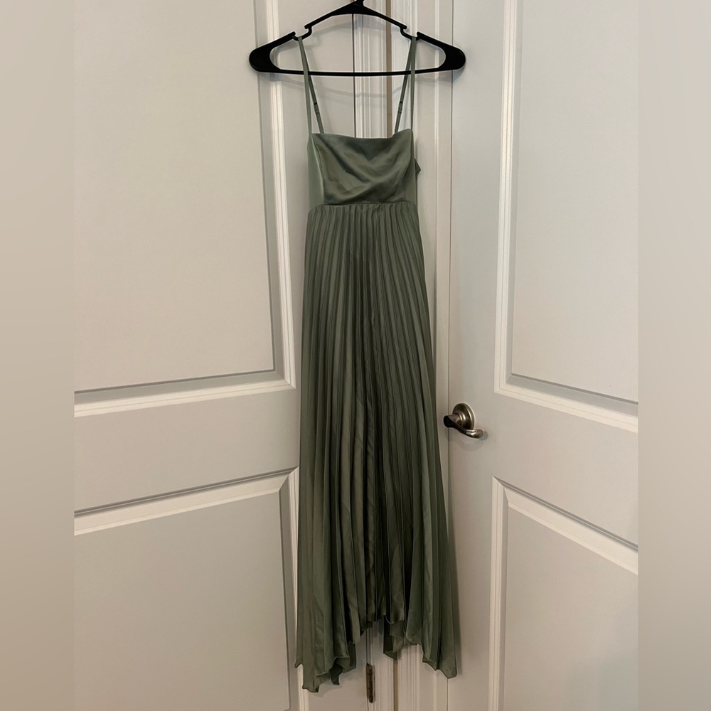 A&F Giselle Clasp Back Pleated Midi Dress